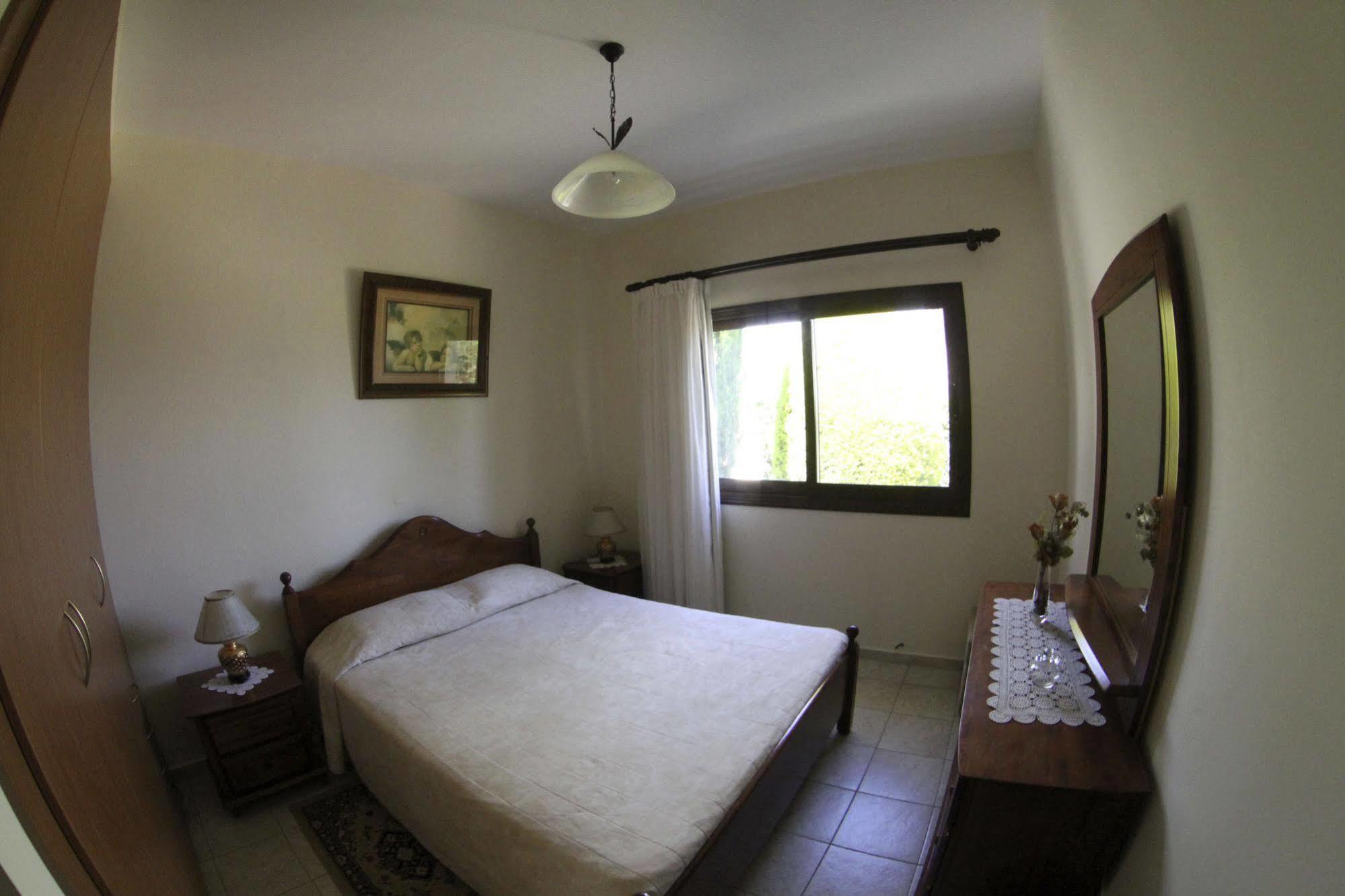 Villa Eve Rozaki *
